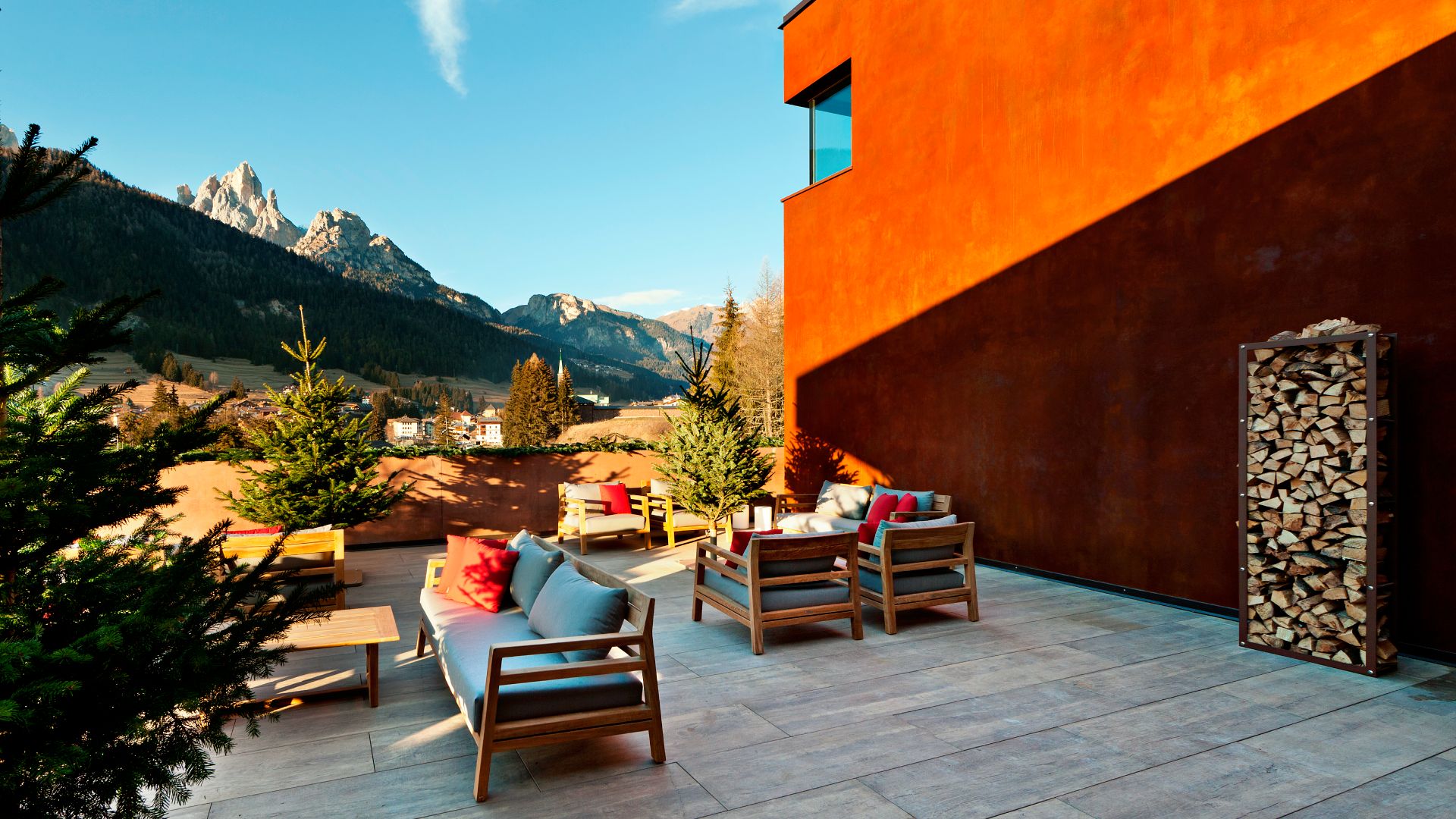 Oxydecor®, Corten effect vertical coating. Val di Fassa, Italy. Project: Mariela Goncalves