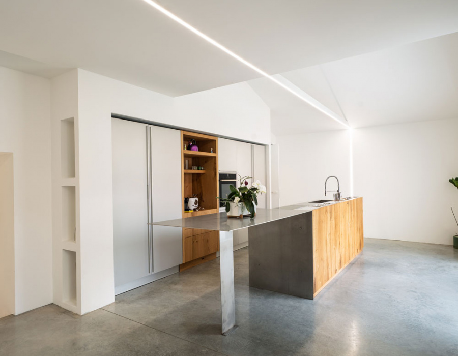 Deco Nuvolato, polished effect flooring in medium gray color. Private residence, Architect Cacurio, Dolo (VE) 03