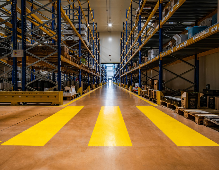 Plancher industriel avec dépoussiérage de quartz pour entrepôts logistiques et de stockage - Ferrowine Castelfranco V.to