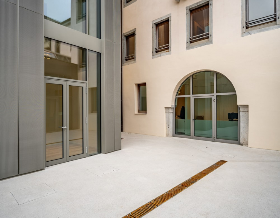 ItalianTerrazzo ghiaino lavato levigato. Museo Casa Cavazzini Udine. Progetto Arch. Gherardi 01