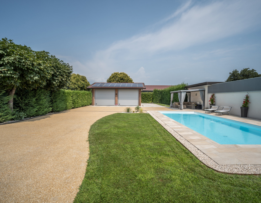 ItalianTerrazzo®, sol en béton désactivé couleur Paglia. Villa privée, Loria (Italie). 07