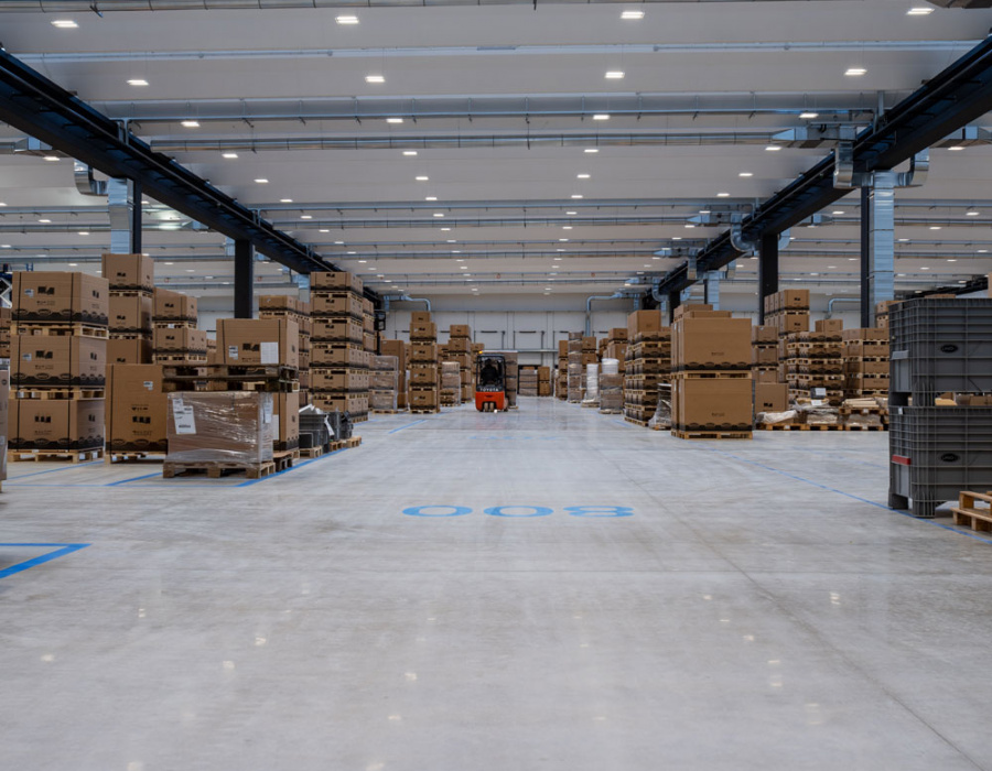 Pavimento-industriale-Pavilux-Macrodur-Isoplam-Unox-Cadoneghe