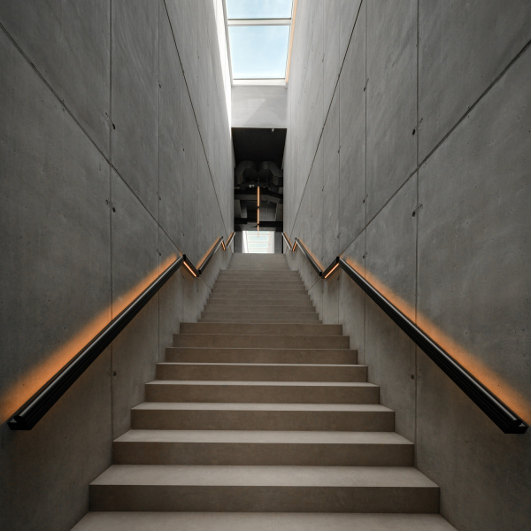 Deco Nuvolato, staircase Deco Nuvolato light gray. Galdi Village, Paese (TV). Project: Nicoletti architettura e Design