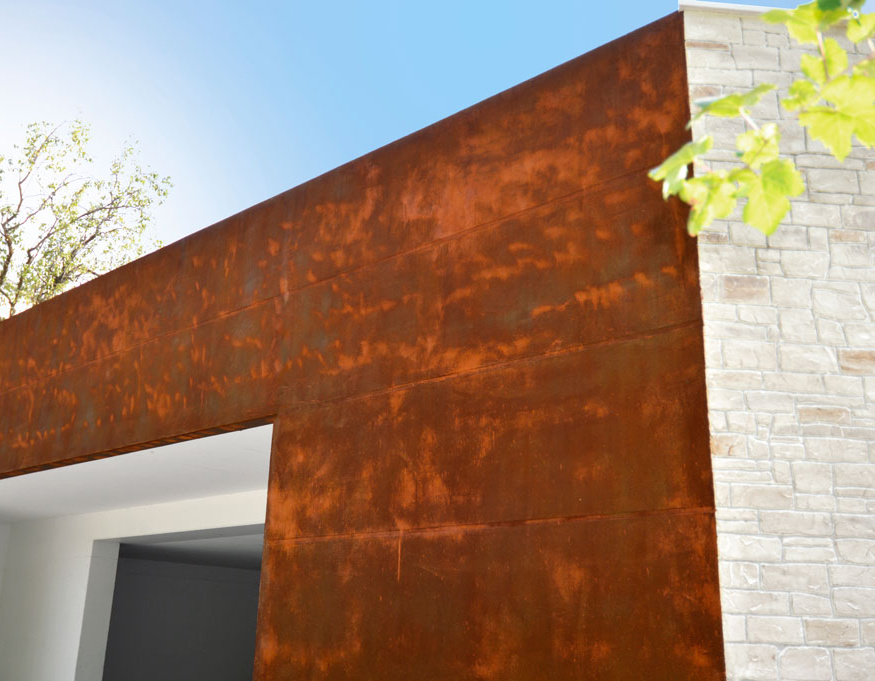 muro pittura acciaio corten